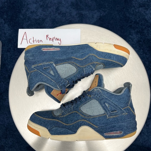 Jordan 4 x Levi’s Original Blue Denim - Picture 2 of 7